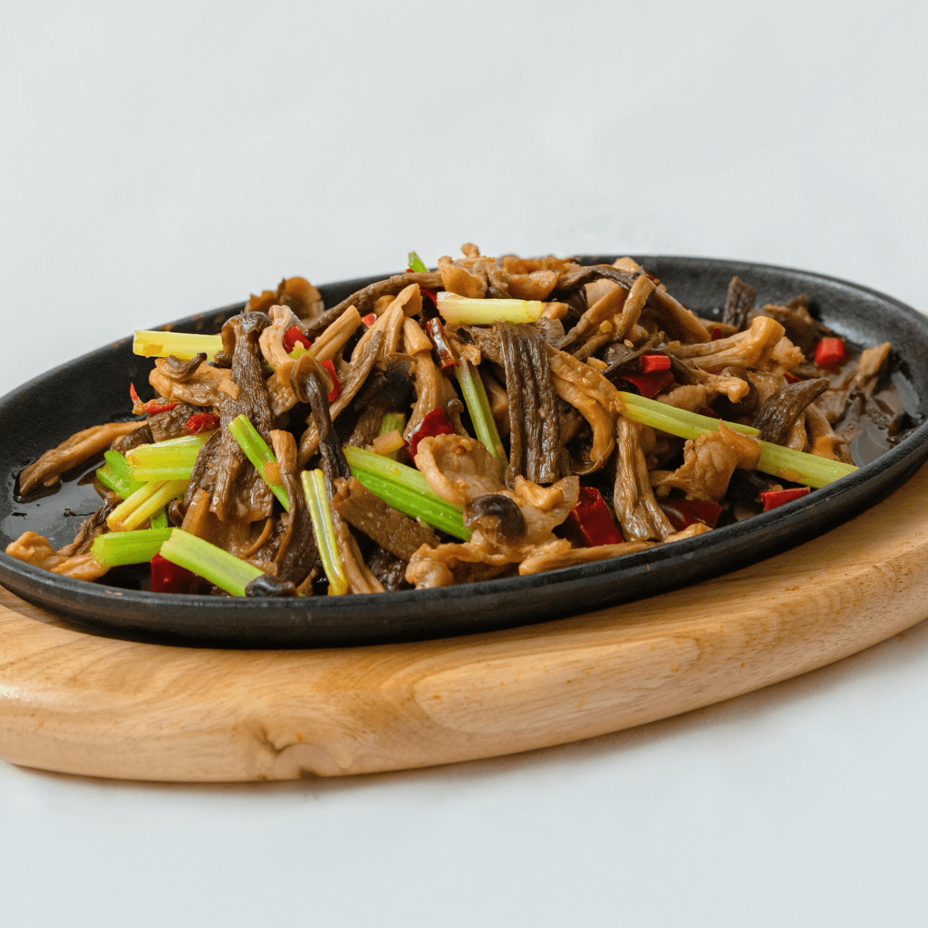 Sizzling Antler Mushrooms 鐵板鹿茸菇